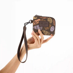 Shoreline Go-To Wristlet in Coconut
